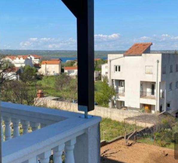 Apartment Raslina מראה חיצוני תמונה